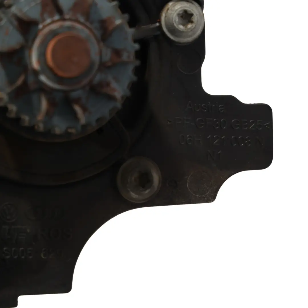 Pompe À Eau Moteur Essence 2.0 TFSI pour Audi A4 B8 à propos du numéro de pièce 06H121026BA Audi A4 B8 Pompe À Eau Moteur Essence 2.0 TFSI - SKU 06H121026BA - Numéro de pièce 06H121026BA