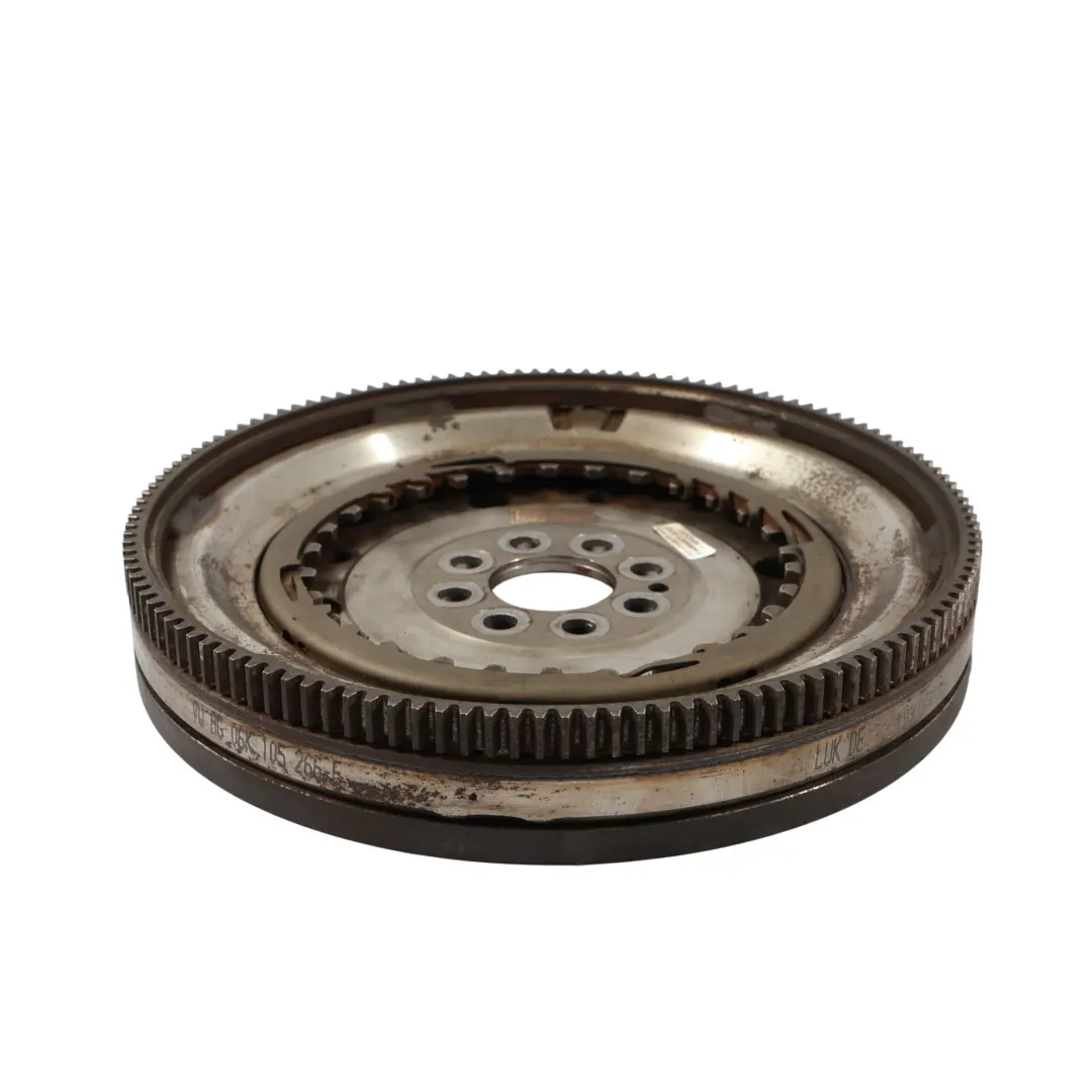 5F Audi A3 8V Volant Moteur Bimasse Boîte Vitesses 1.8 TSI pour Seat Leon à propos du numéro de pièce 06K105266E Seat Leon 5F Audi A3 8V Volant Moteur Bimasse Boîte Vitesses 1.8 TSI - SKU 06K105266E - Numéro de pièce 06K105266E