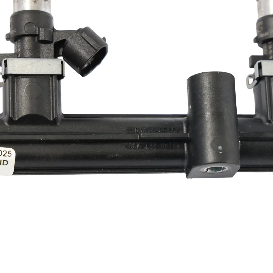 Audi A3 8V TT FV Engine Fuel Injection Rail Injectors 2.0 TFSI Petrol - SKU 06K133681E - Part number 06K133681E