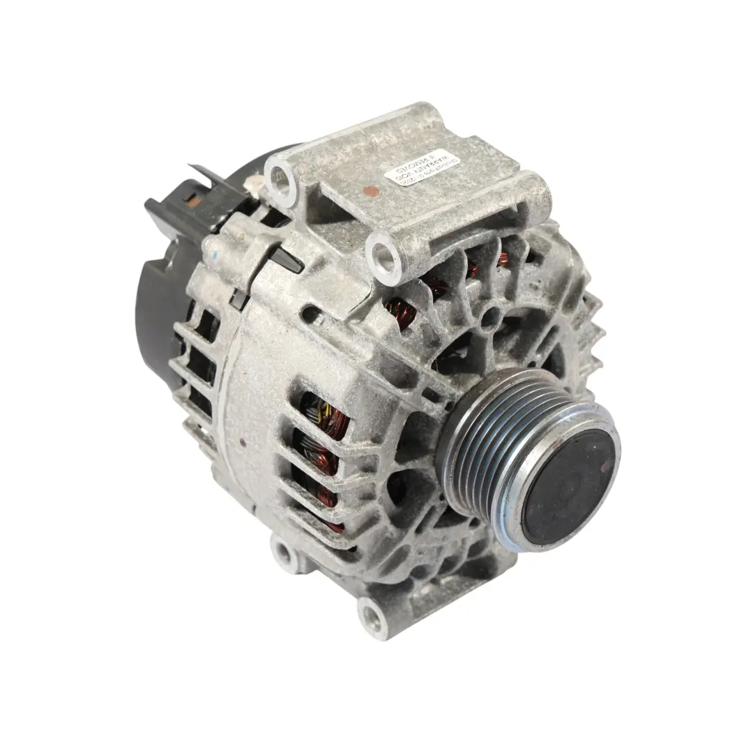 8Y Alternateur Moteur Electrique 14V 140A pour Audi A3 S3 à propos du numéro de pièce 06K903026C Audi A3 S3 8Y Alternateur Moteur Electrique 14V 140A - SKU 06K903026C - Numéro de pièce 06K903026C