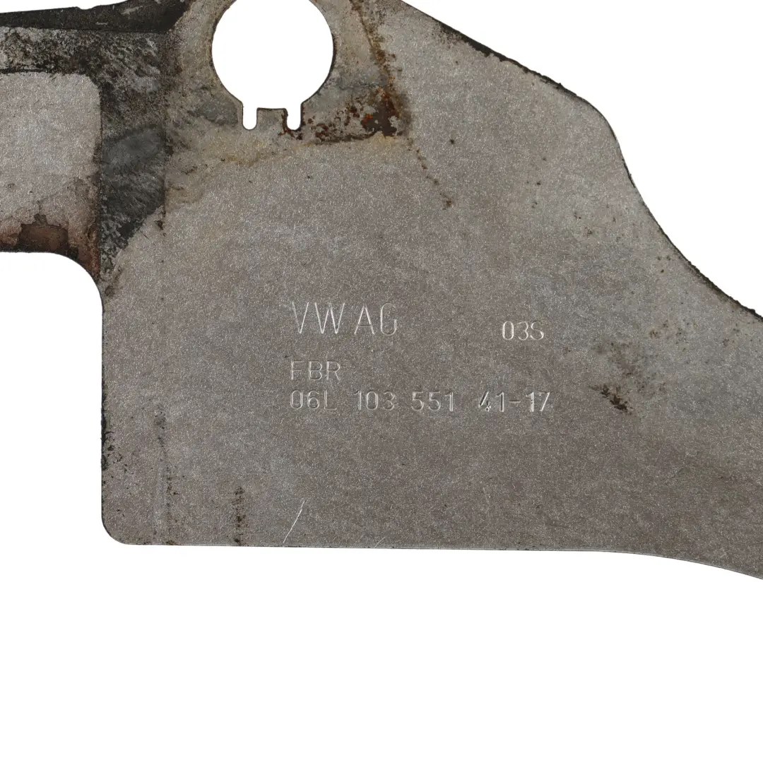 Couvercle Plaque Espacement Carter Essence pour Audi A4 B9 A5 F5 A6 C8 à propos du numéro de pièce 06L103551 Audi A4 B9 A5 F5 A6 C8 Couvercle Plaque Espacement Carter Essence - SKU 06L103551 - Numéro de pièce 06L103551