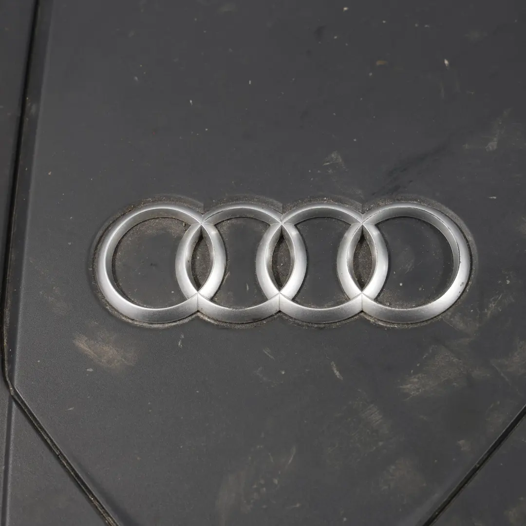 5F A6 C8 Q5 FY 35 TFSI Pannello Rivestimento Motore per Audi A4 B8 A5 con numero di parte 06N103925 Audi A4 B8 A5 5F A6 C8 Q5 FY 35 TFSI Pannello Rivestimento Motore - SKU 06N103925 - Numero di parte 06N103925