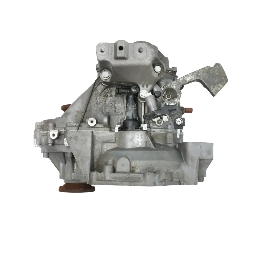 Cambio Manuale RGN 6 Velocità GARANZIA per Volkswagen Golf VIII 1.4 TSI con numero di parte 0AJ300042G Volkswagen Golf VIII 1.4 TSI Cambio Manuale RGN 6 Velocità GARANZIA - SKU 0AJ300042G - Numero di parte 0AJ300042G