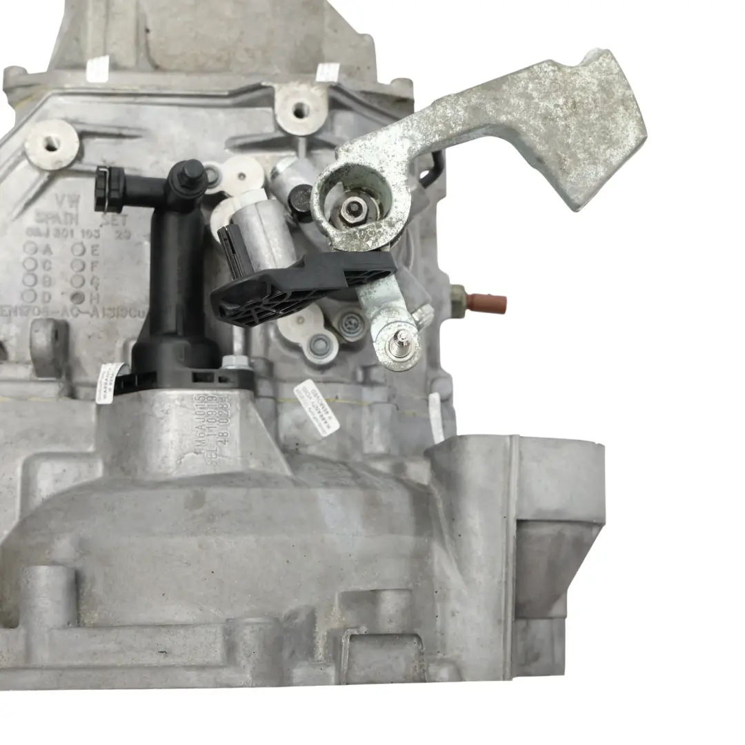 Boîte Vitesses Manuelle SEL GARANTIE pour VW Volkswagen Golf VII 1.5 TSI à propos du numéro de pièce 0AJ300043C VW Volkswagen Golf VII 1.5 TSI Boîte Vitesses Manuelle SEL GARANTIE - SKU 0AJ300043C - Numéro de pièce 0AJ300043C