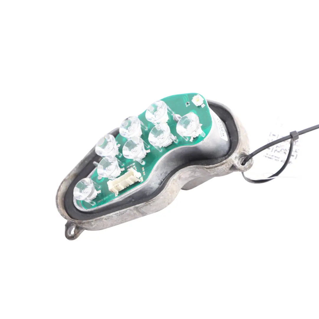 Sterownik Moduł Kierunkowskazu Prawy Przód LEC do BMW E93 LCI o numerze 1305715081 BMW E93 LCI Sterownik Moduł Kierunkowskazu Prawy Przód LEC - SKU 1305715081 - Numer Części 1305715081