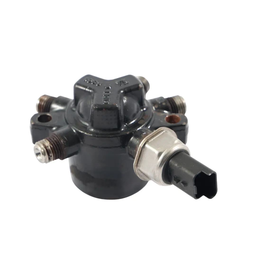 Sensore Tubazione Carburante per Ford Transit Connect 1.8 Duratorq Tdci con numero di parte 1334946 Ford Transit Connect 1.8 Duratorq Tdci Sensore Tubazione Carburante - SKU 1334946 - Numero di parte 1334946