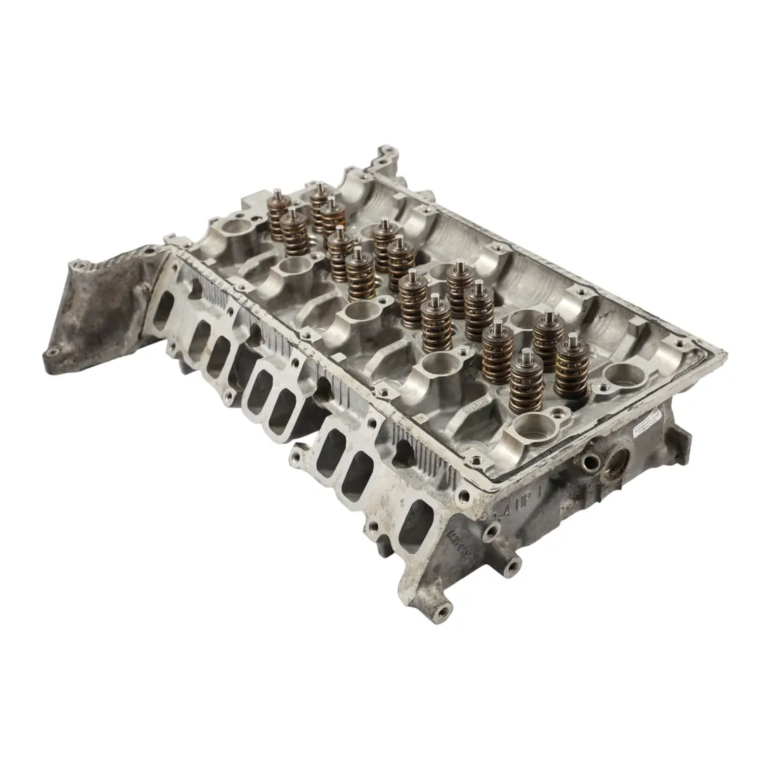 Pokrywa Głowicy Cylindrów Silnika 2.4 Tdci 6C1Q-6C032-BA do Ford Transit Mk7 o numerze 1433148 Ford Transit Mk7 Pokrywa Głowicy Cylindrów Silnika 2.4 Tdci 6C1Q-6C032-BA - SKU 1433148 - Numer Części 1433148