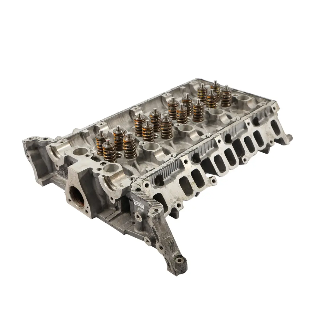 Coperchio Della Testa Motore 2.4 Duratorq Tdci 6C1Q-6C032-BA per Ford Transit Mk7 con numero di parte 1433148 Ford Transit Mk7 Coperchio Della Testa Motore 2.4 Duratorq Tdci 6C1Q-6C032-BA - SKU 1433148 - Numero di parte 1433148