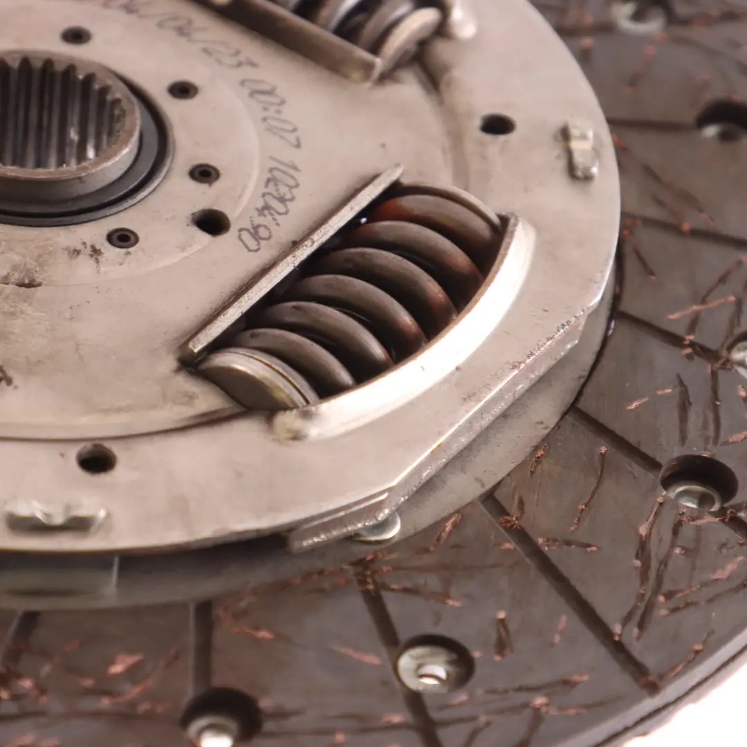 Clutch Flywheel Kit Manual Gearbox 2.0 TDCI 7C11-7540-BB to Ford Transit MK7 with Part number 1528774-1 Ford Transit MK7 Clutch Flywheel Kit Manual Gearbox 2.0 TDCI 7C11-7540-BB - SKU 1528774-1 - Part number 1528774-1