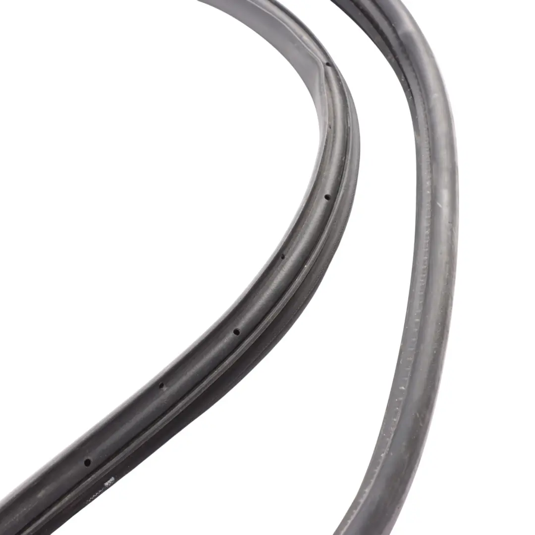 Mk8 Door Seal Gasket Rubber Rear Right Left N/O/S BK31-V253A10-CB to Ford Transit with Part number 1871068 Ford Transit Mk8 Door Seal Gasket Rubber Rear Right Left N/O/S BK31-V253A10-CB - SKU 1871068 - Part number 1871068