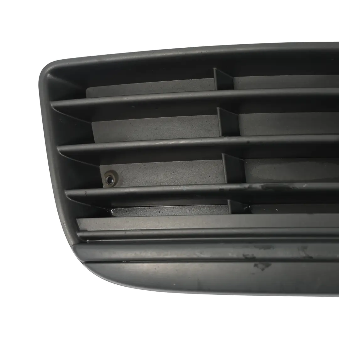 VW Volkswagen Golf Mk5 Nebelscheinwerfer Abdeckung Vorne Rechts - SKU 1K0853666R - Teilenummer 1K0853666R