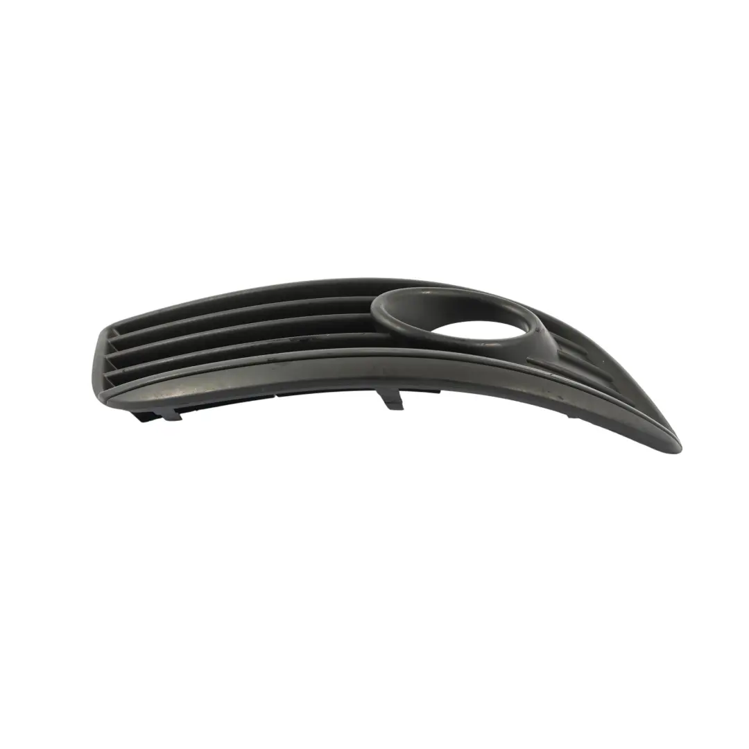 Volkswagen Golf Mk5 Paraurti Anteriore Destro Copertura Fendinebbia - SKU 1K0853666R - Numero di parte 1K0853666R