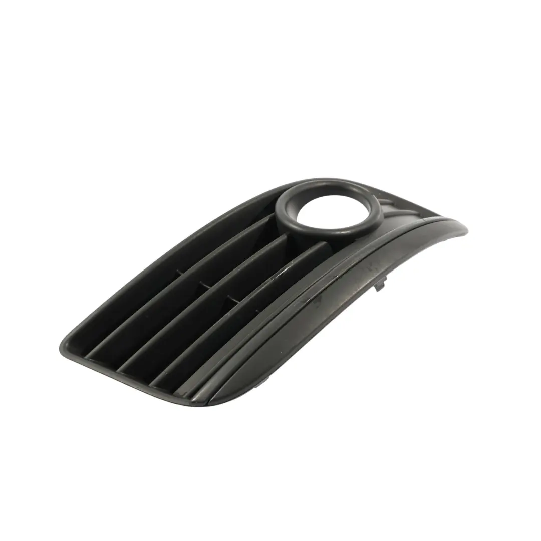 Volkswagen Golf Mk5 Paraurti Anteriore Destro Copertura Fendinebbia - SKU 1K0853666R - Numero di parte 1K0853666R
