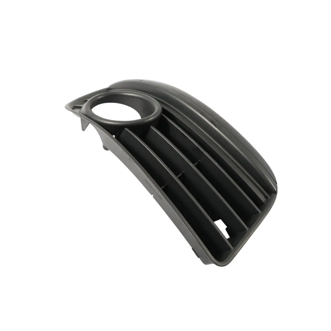 Volkswagen Golf Mk5 Paraurti Anteriore Destro Copertura Fendinebbia - SKU 1K0853666R - Numero di parte 1K0853666R