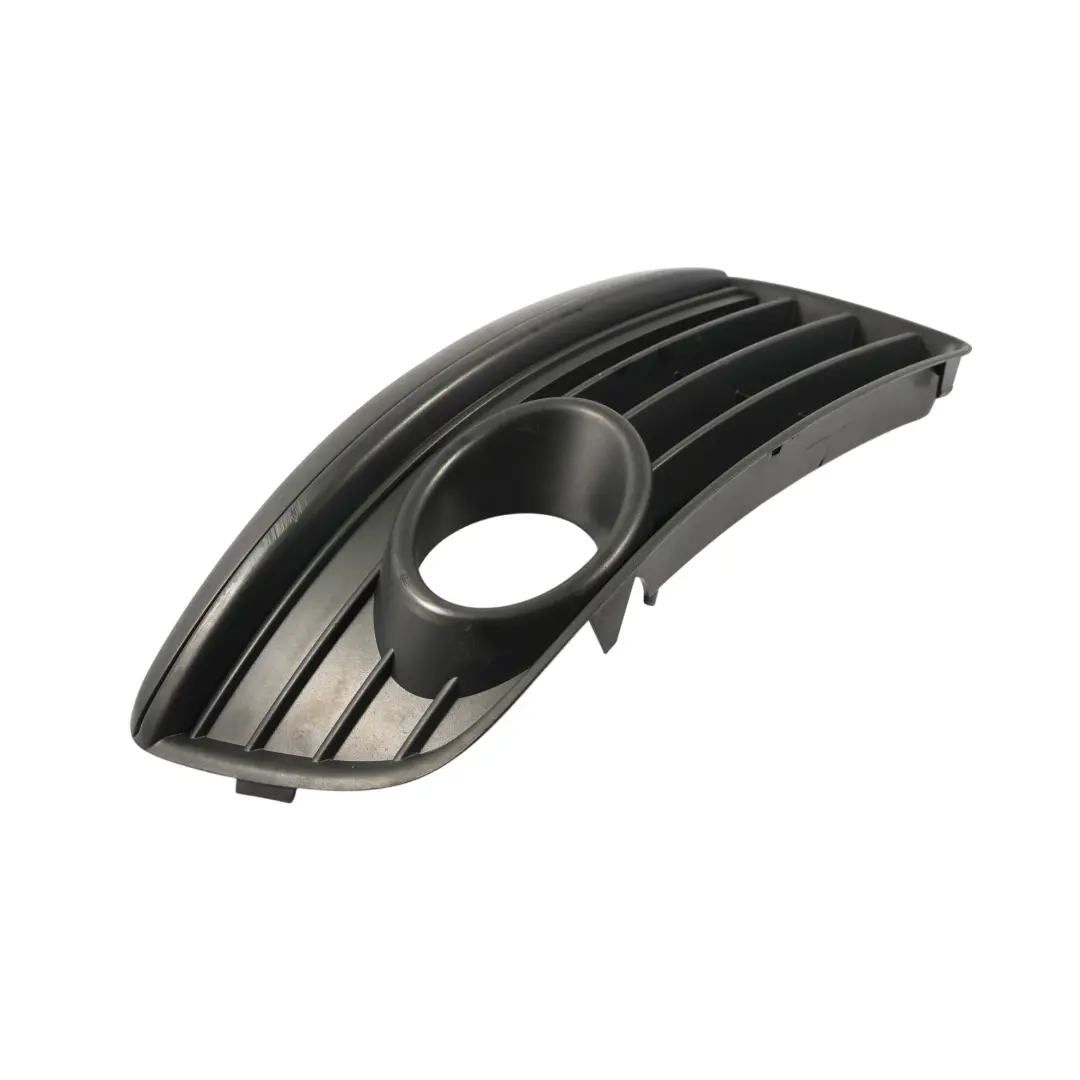 Volkswagen Golf Mk5 Paraurti Anteriore Destro Copertura Fendinebbia - SKU 1K0853666R - Numero di parte 1K0853666R