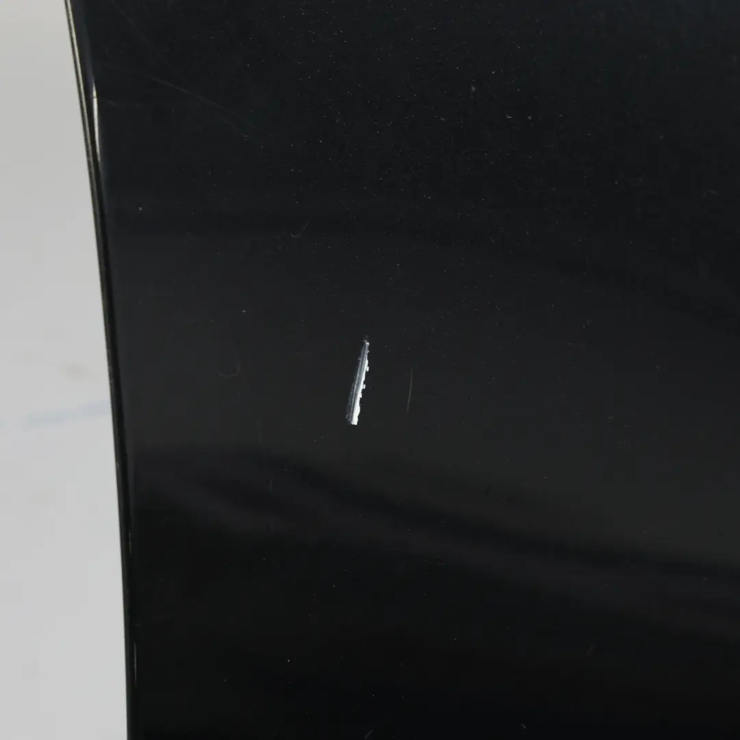 Panneau Latéral Avant Droit Deep Black - C9X pour Volkswagen VW Scirocco 3 à propos du numéro de pièce 1K8821106B Volkswagen VW Scirocco 3 Panneau Latéral Avant Droit Deep Black - C9X - SKU 1K8821106B-DBL1 - Numéro de pièce 1K8821106B