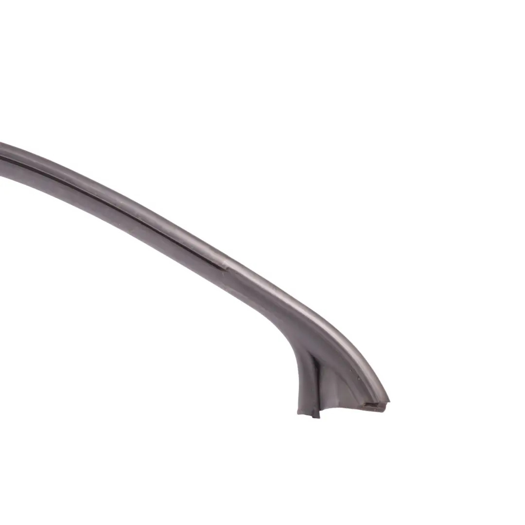 Mk3 Guarnizione Guida Finestrino Anteriore Destra per Volkswagen Scirocco con numero di parte 1K8867338J Volkswagen Scirocco Mk3 Guarnizione Guida Finestrino Anteriore Destra - SKU 1K8867338J - Numero di parte 1K8867338J