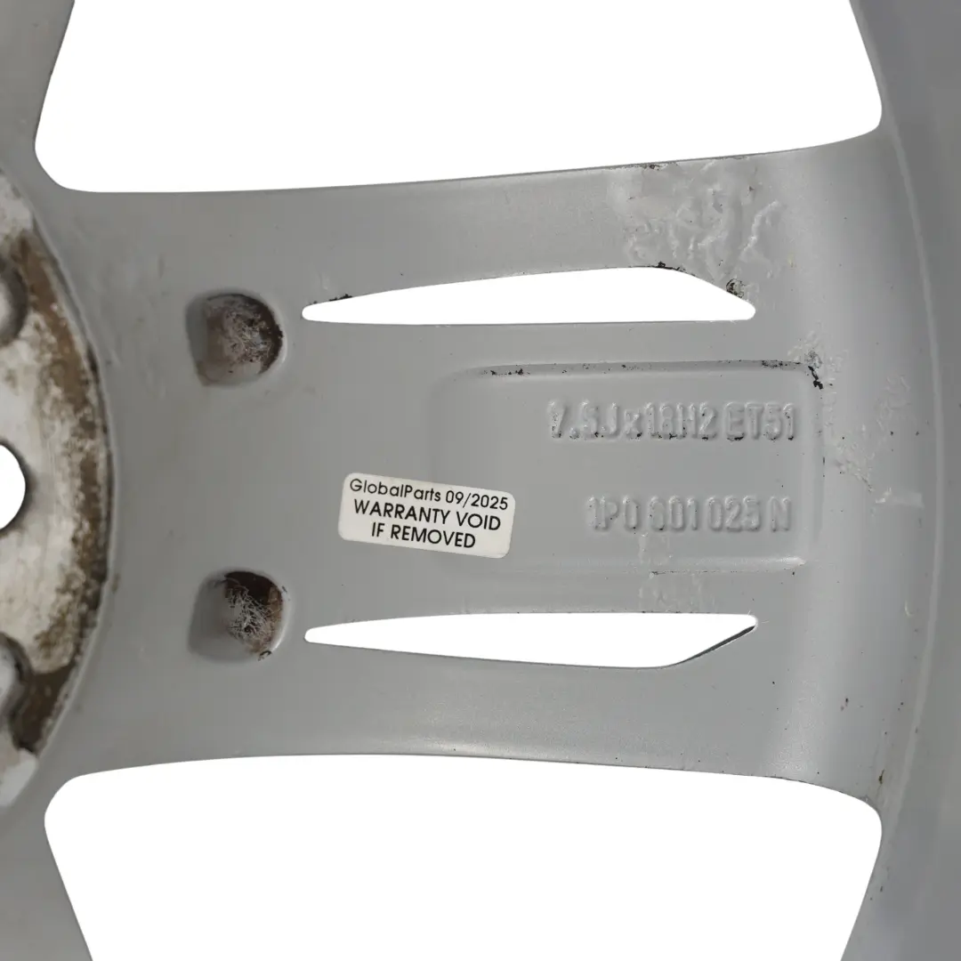 1P Silberne Alufelge 18" 7.5J ET:51 Sternspeiche für Seat Leon FR mit Teilenummer 1P0601025N Seat Leon FR 1P Silberne Alufelge 18" 7.5J ET:51 Sternspeiche - SKU 1P0601025N-1 - Teilenummer 1P0601025N