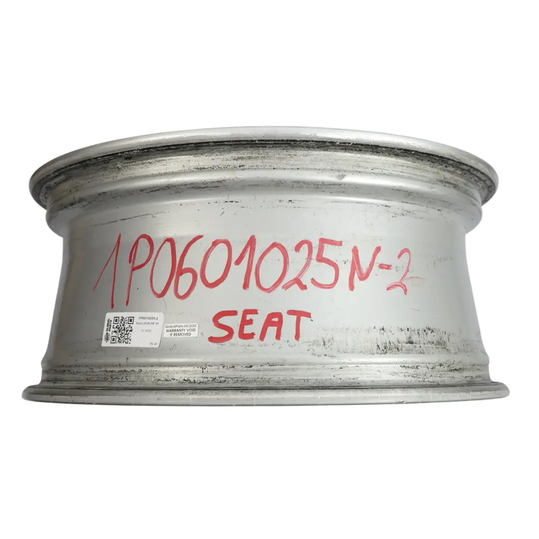1P Silber Rad Alufelge 18" 7,5J ET:51 Sternspeiche für Seat Leon FR mit Teilenummer 1P0601025N Seat Leon FR 1P Silber Rad Alufelge 18" 7,5J ET:51 Sternspeiche - SKU 1P0601025N-2 - Teilenummer 1P0601025N