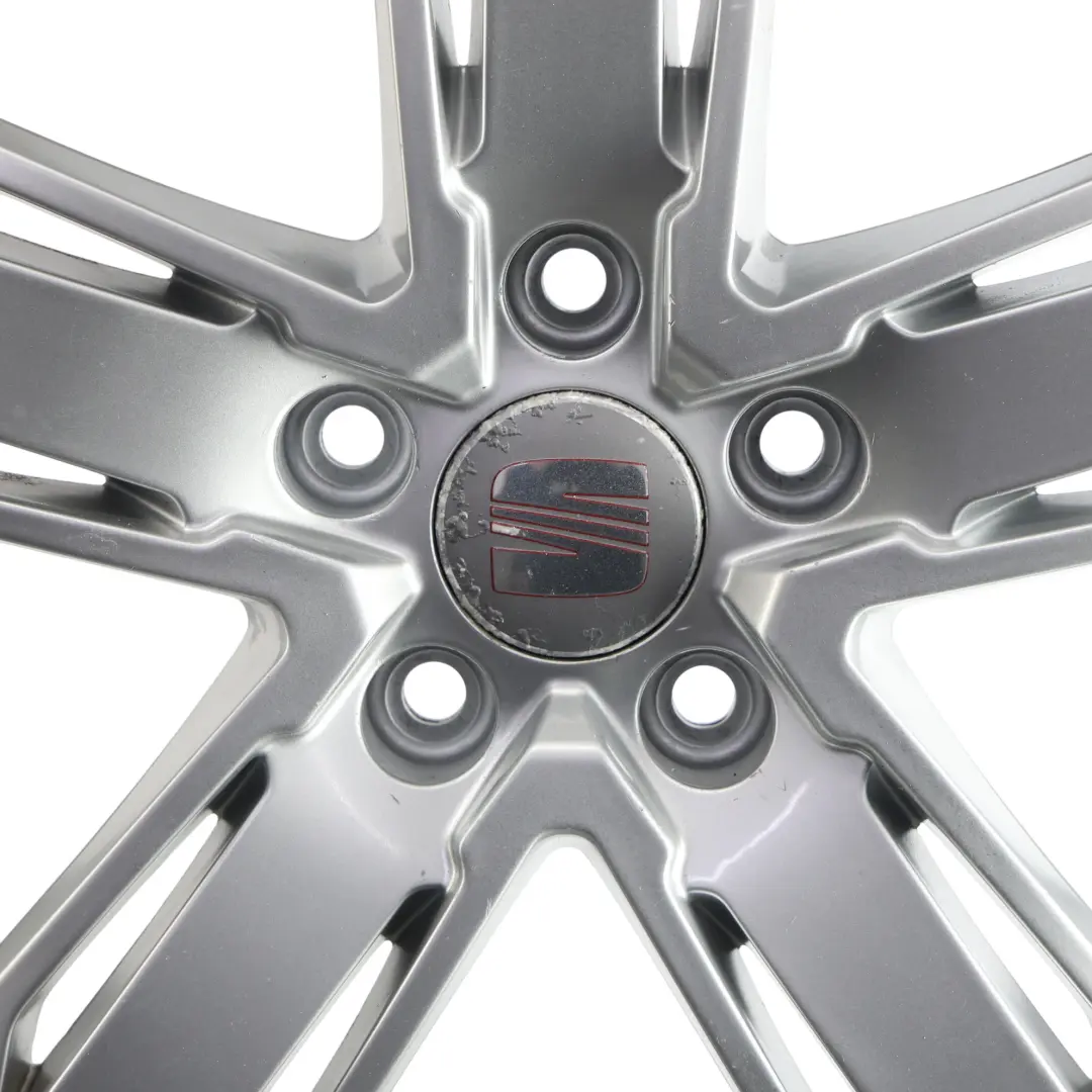 1P Silver Wheel Alloy Rim 18" 7.5J ET:51 Star Spoke to Seat Leon FR with Part number 1P0601025N Seat Leon FR 1P Silver Wheel Alloy Rim 18" 7.5J ET:51 Star Spoke - SKU 1P0601025N-3 - Part number 1P0601025N
