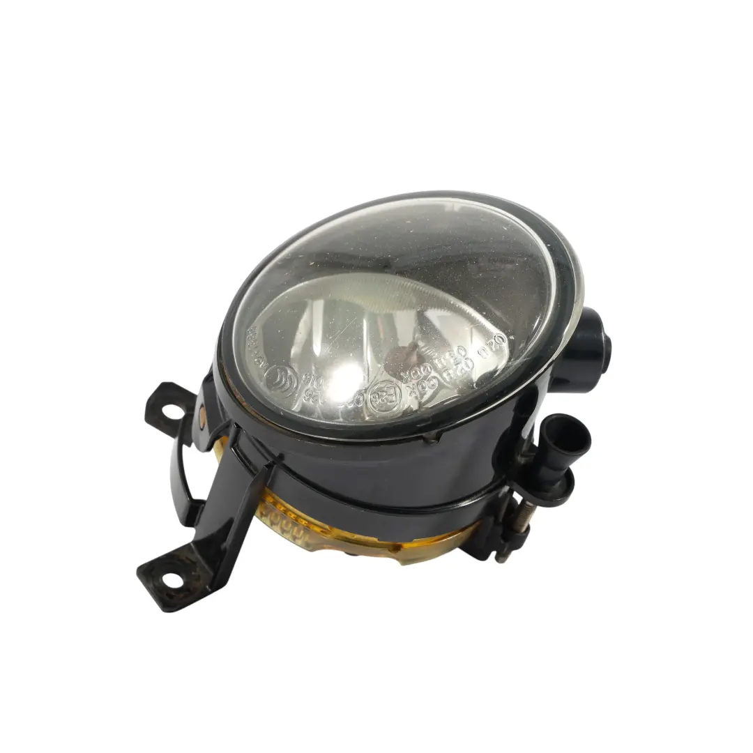 1Z Feu Antibrouillard Avant Gauche Pare-Chocs Lumière pour Skoda Octavia à propos du numéro de pièce 1Z0941699D Skoda Octavia 1Z Feu Antibrouillard Avant Gauche Pare-Chocs Lumière - SKU 1Z0941699D - Numéro de pièce 1Z0941699D