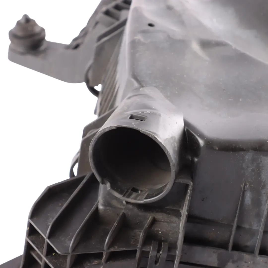 Tapa De La Caja Del Filtro De Aire 2.0 Ecoblue GK21-9600-AD para Ford Transit Custom con número de pieza 2047724 Ford Transit Custom Tapa De La Caja Del Filtro De Aire 2.0 Ecoblue GK21-9600-AD - SKU 2047724 - Número de pieza 2047724