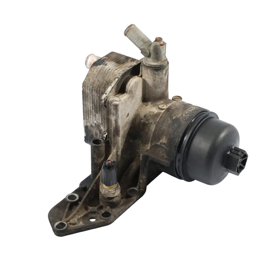 Chłodniczka Filtr Oleju 2.4 TDCi Diesel 6C1Q-6B624-BA do Ford Transit 7 o numerze 2128720 Ford Transit 7 Chłodniczka Filtr Oleju 2.4 TDCi Diesel 6C1Q-6B624-BA - SKU 2128720 - Numer Części 2128720