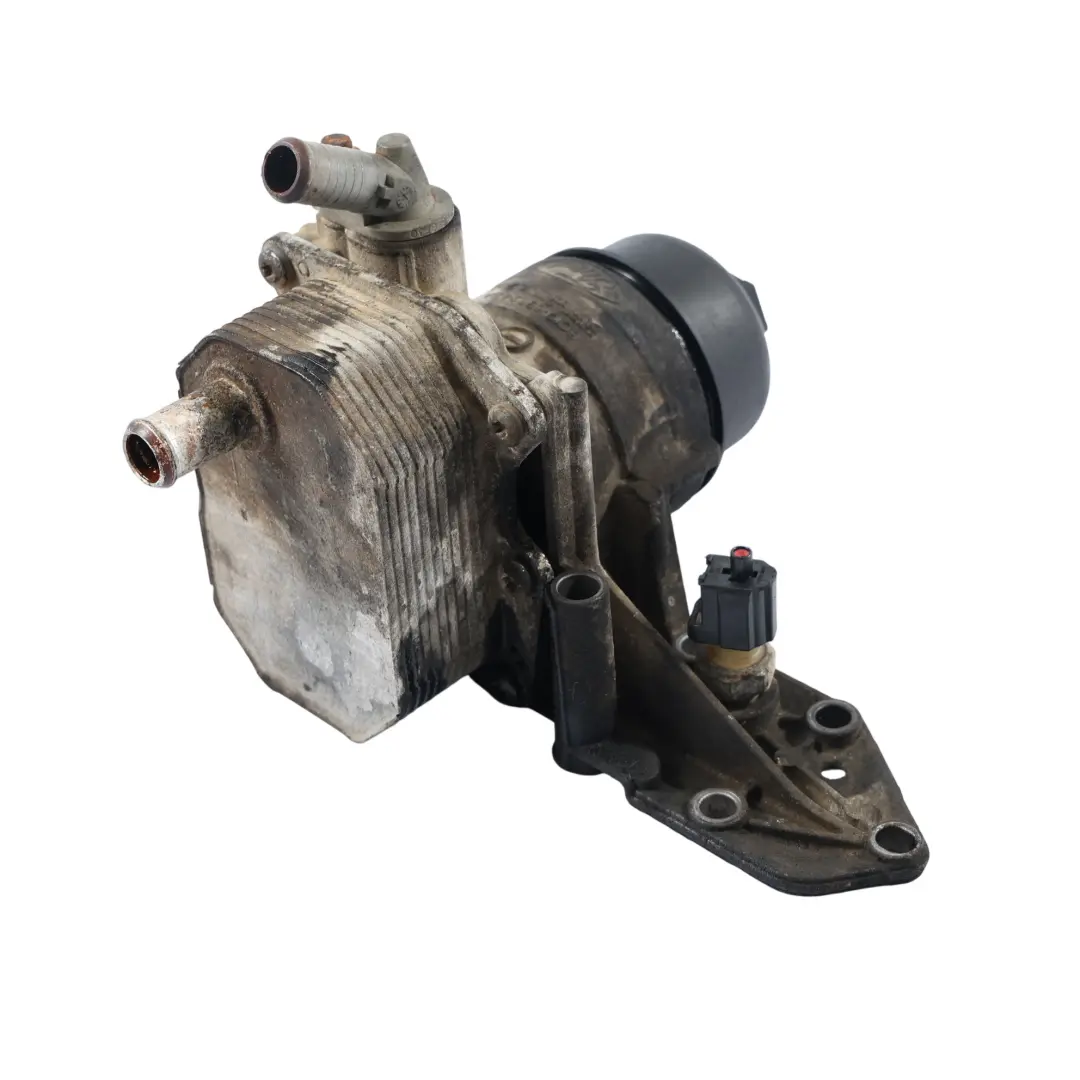 Motorölkühler Kühlungsfilter 2.4 TDCi 6C1Q-6B624-BA für Ford Transit 7 mit Teilenummer 2128720 Ford Transit 7 Motorölkühler Kühlungsfilter 2.4 TDCi 6C1Q-6B624-BA - SKU 2128720 - Teilenummer 2128720