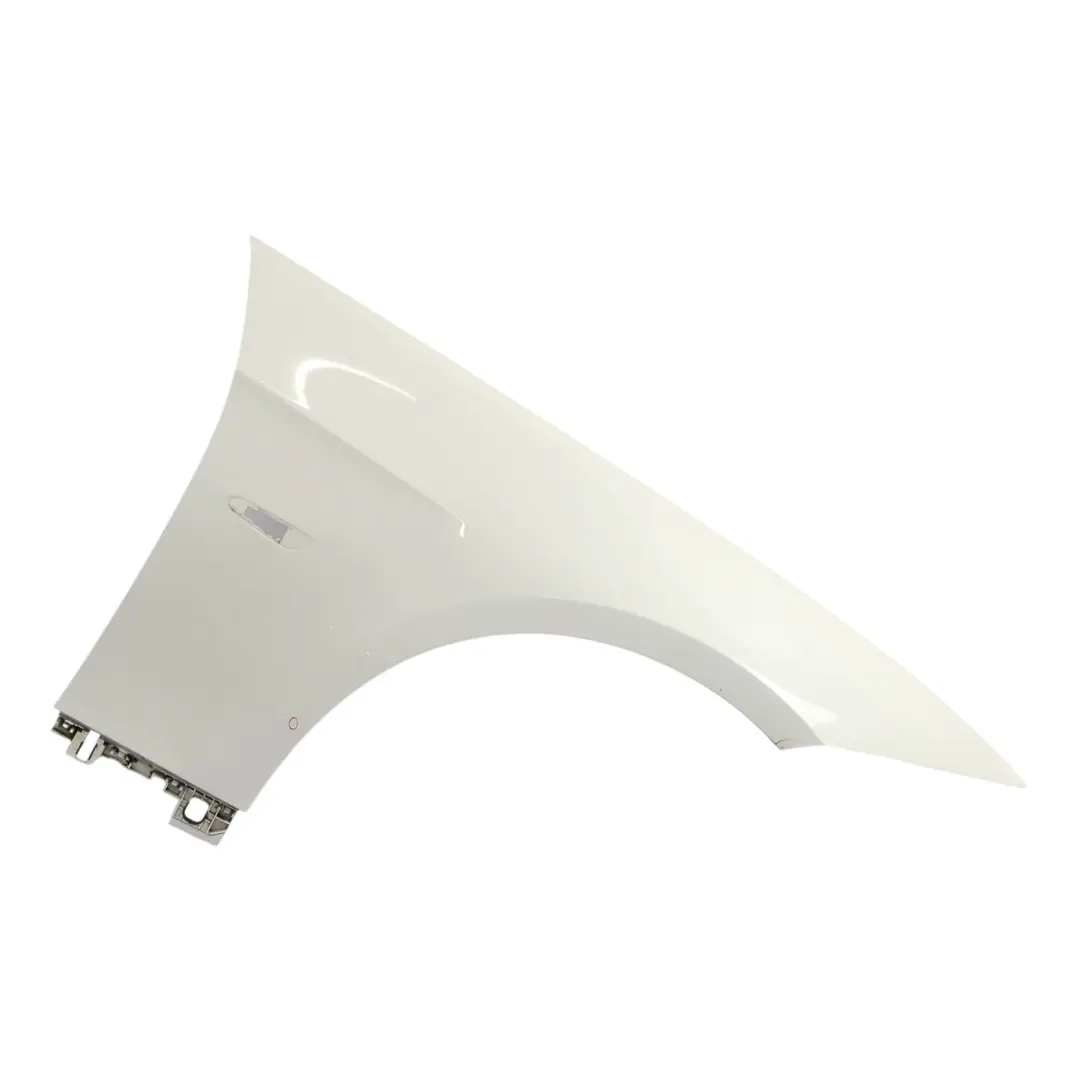 Panel Lateral Guardabarros Delantero Derecho Alpinweiss 3 Blanco - 300 para BMW E92 con número de pieza 2155922 BMW E92 Panel Lateral Guardabarros Delantero Derecho Alpinweiss 3 Blanco - 300 - SKU 2155922-AW2 - Número de pieza 2155922
