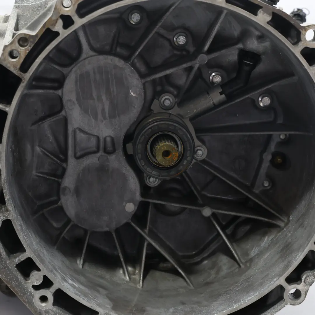 Gearbox VMT6 FWD GK2R-7002-GGB WARRANTY to Ford Transit Custom Manual with Part number 2225556 Ford Transit Custom Manual Gearbox VMT6 FWD GK2R-7002-GGB WARRANTY - SKU 2225556 - Part number 2225556