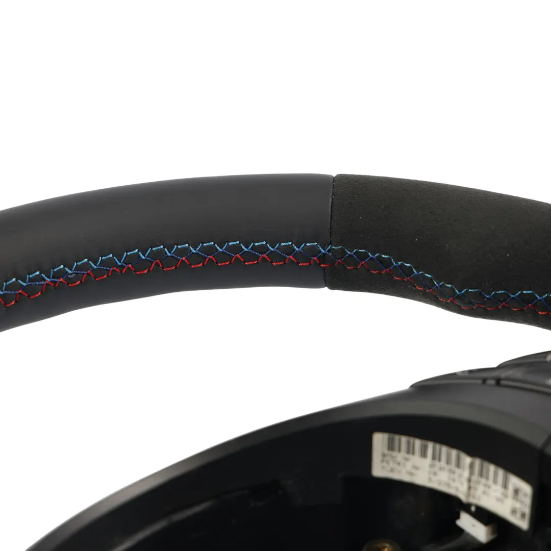 NUOVA Pelle / Alcantara M Sport Tricolori per Volante BMW E46 M3 E39 M5 con numero di parte 2282020 Volante BMW E46 M3 E39 M5 NUOVA Pelle / Alcantara M Sport Tricolori - SKU 2282020-1 - Numero di parte 2282020