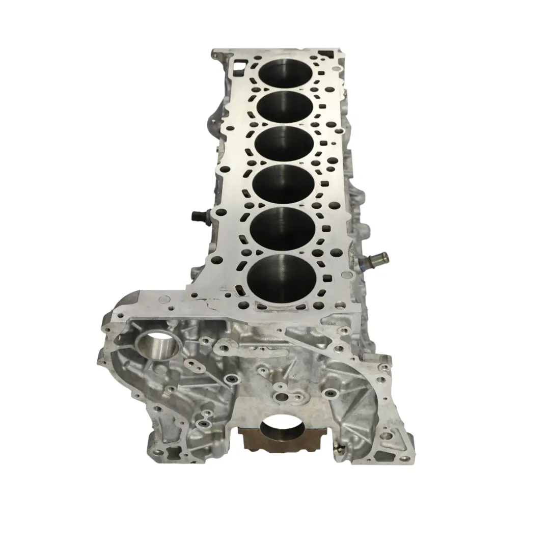 N57D30A Blok Silnika do BMW X5 E70 E90 E91 LCI F10 F11 o numerze 2359836 BMW X5 E70 E90 E91 LCI F10 F11 N57D30A Blok Silnika - SKU 2359836 - Numer Części 2359836