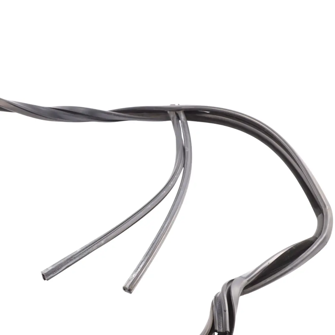 Mk8 Front Window Rubber Gasket Seal Right O/S BK21V21510AK to Ford Transit Custom with Part number 2393822 Ford Transit Custom Mk8 Front Window Rubber Gasket Seal Right O/S BK21V21510AK - SKU 2393822 - Part number 2393822