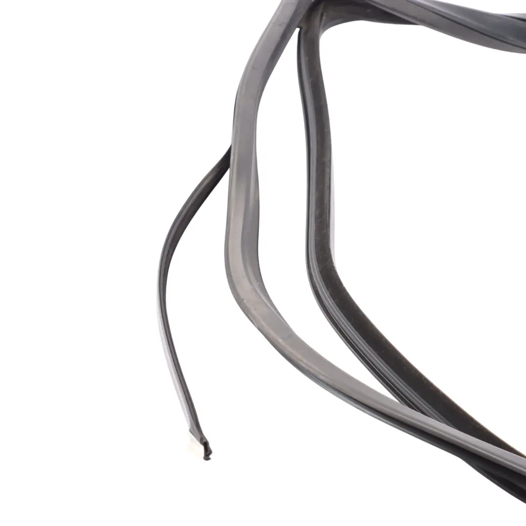 Mk8 Front Window Rubber Gasket Seal Right O/S BK21V21510AK to Ford Transit Custom with Part number 2393822 Ford Transit Custom Mk8 Front Window Rubber Gasket Seal Right O/S BK21V21510AK - SKU 2393822 - Part number 2393822