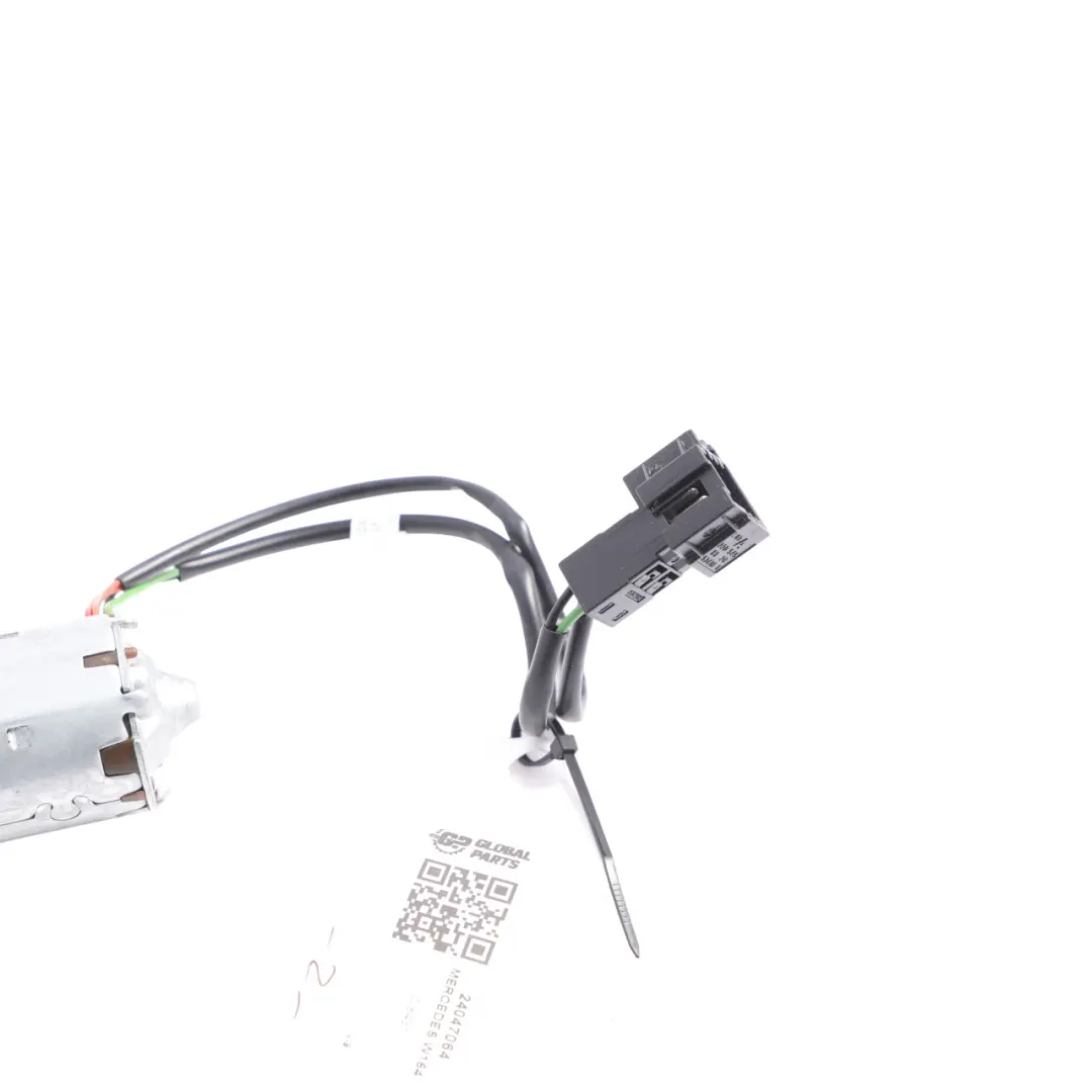 Steering Column Motor Adjustment Drive Unit Actuator to Mercedes W164 with Part number 24047064 Mercedes W164 Steering Column Motor Adjustment Drive Unit Actuator - SKU 24047064 - Part number 24047064