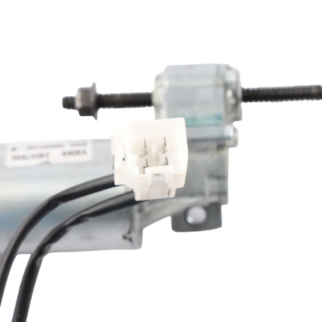 Steering Column Motor Adjustment Drive Unit Actuator to Mercedes W164 with Part number 24047860 Mercedes W164 Steering Column Motor Adjustment Drive Unit Actuator - SKU 24047860 - Part number 24047860