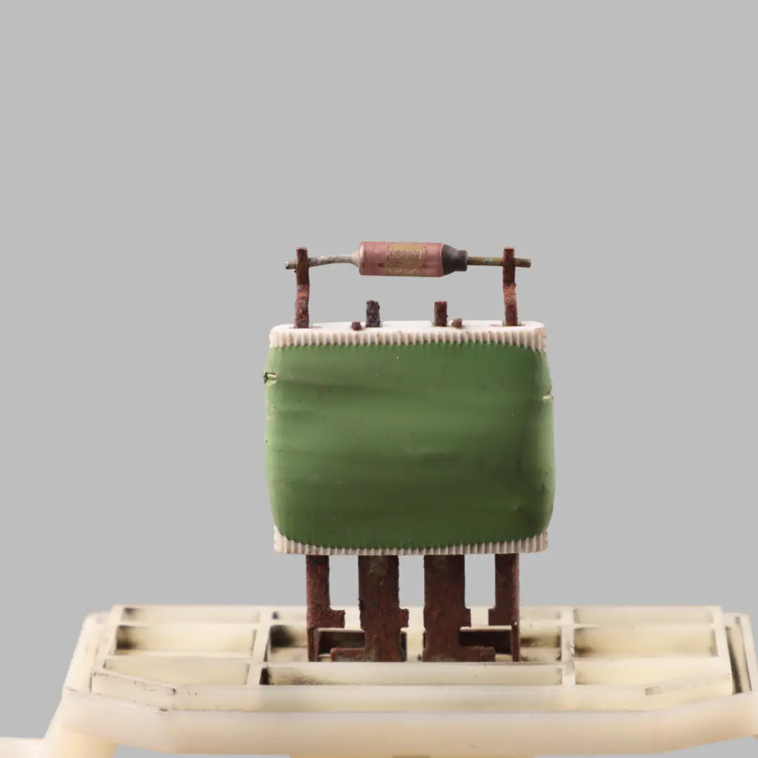 Heater Fan Resistor Motor Blower Unit AV11-18B647-BA to Ford Transit Custom with Part number 2611450 Ford Transit Custom Heater Fan Resistor Motor Blower Unit AV11-18B647-BA - SKU 2611450 - Part number 2611450