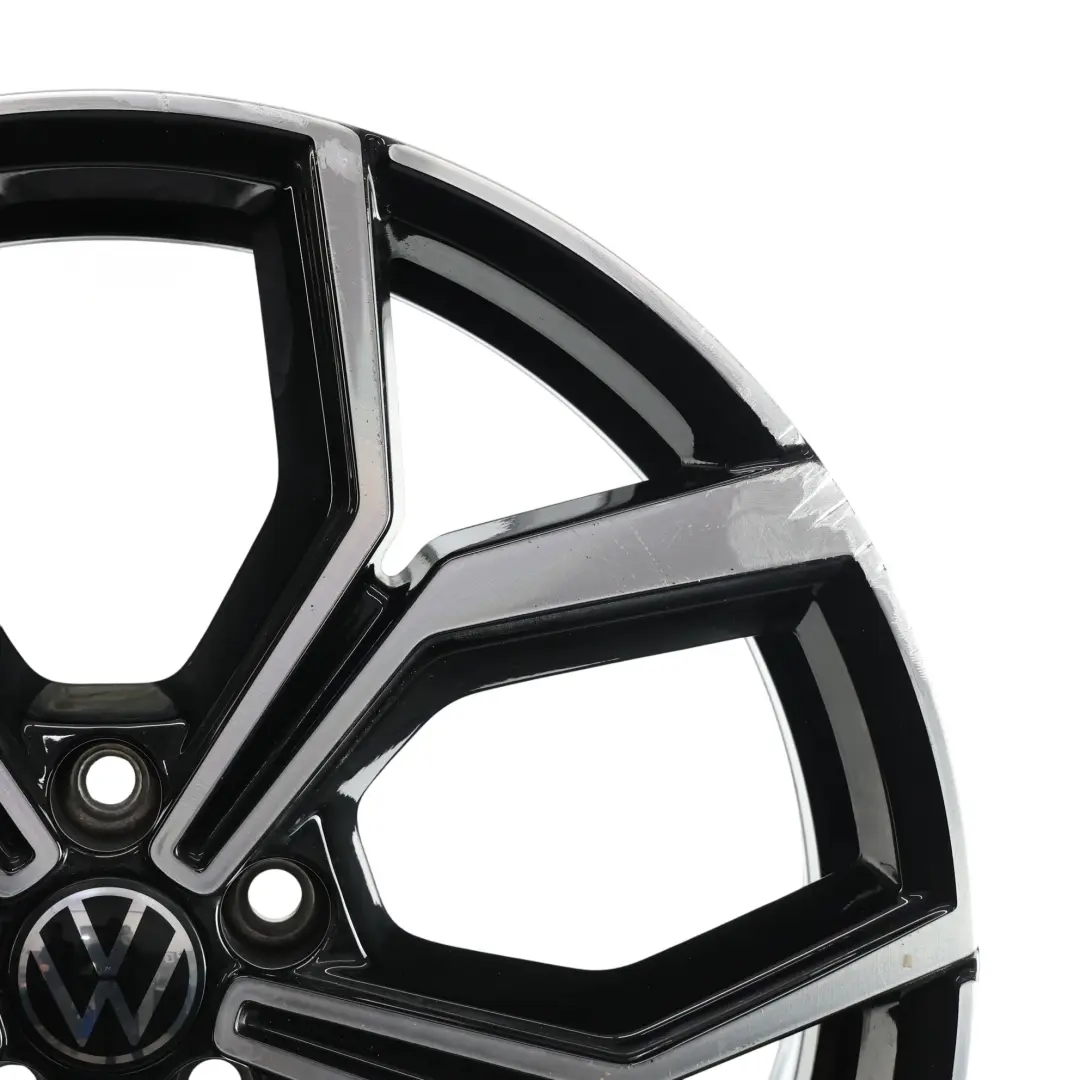 Mk6 GTI Faro Leichtmetallfelge 18" 7.5J ET:51 für Volkswagen Polo mit Teilenummer 2G0601025AQ Volkswagen Polo Mk6 GTI Faro Leichtmetallfelge 18" 7.5J ET:51 - SKU 2G0601025AQ-1 - Teilenummer 2G0601025AQ