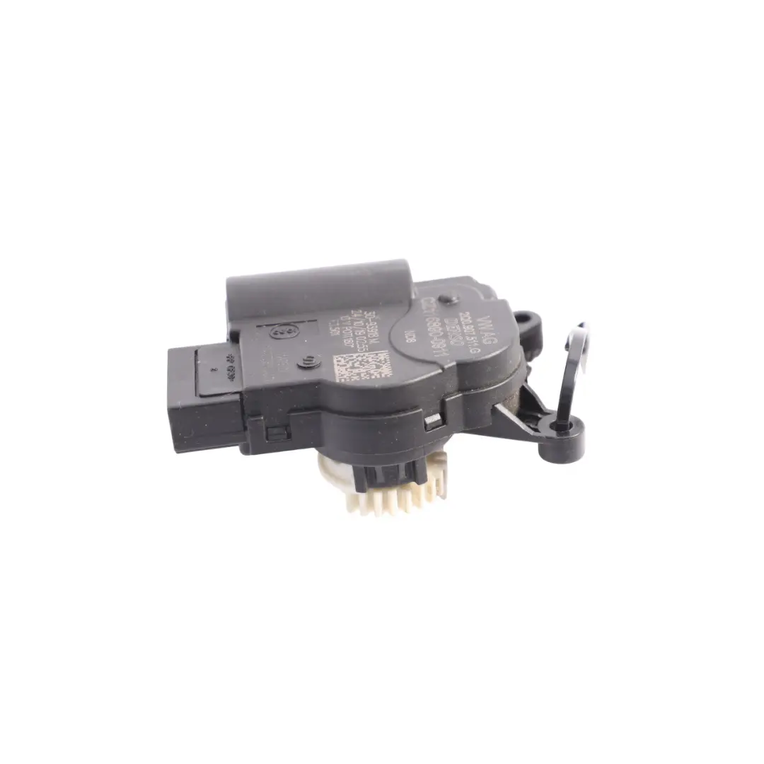Silnik Klapy Nagrzewnicy Nawiewu Powietrza do Seat Ateca o numerze 2Q0907511G Seat Ateca Silnik Klapy Nagrzewnicy Nawiewu Powietrza - SKU 2Q0907511G - Numer Części 2Q0907511G