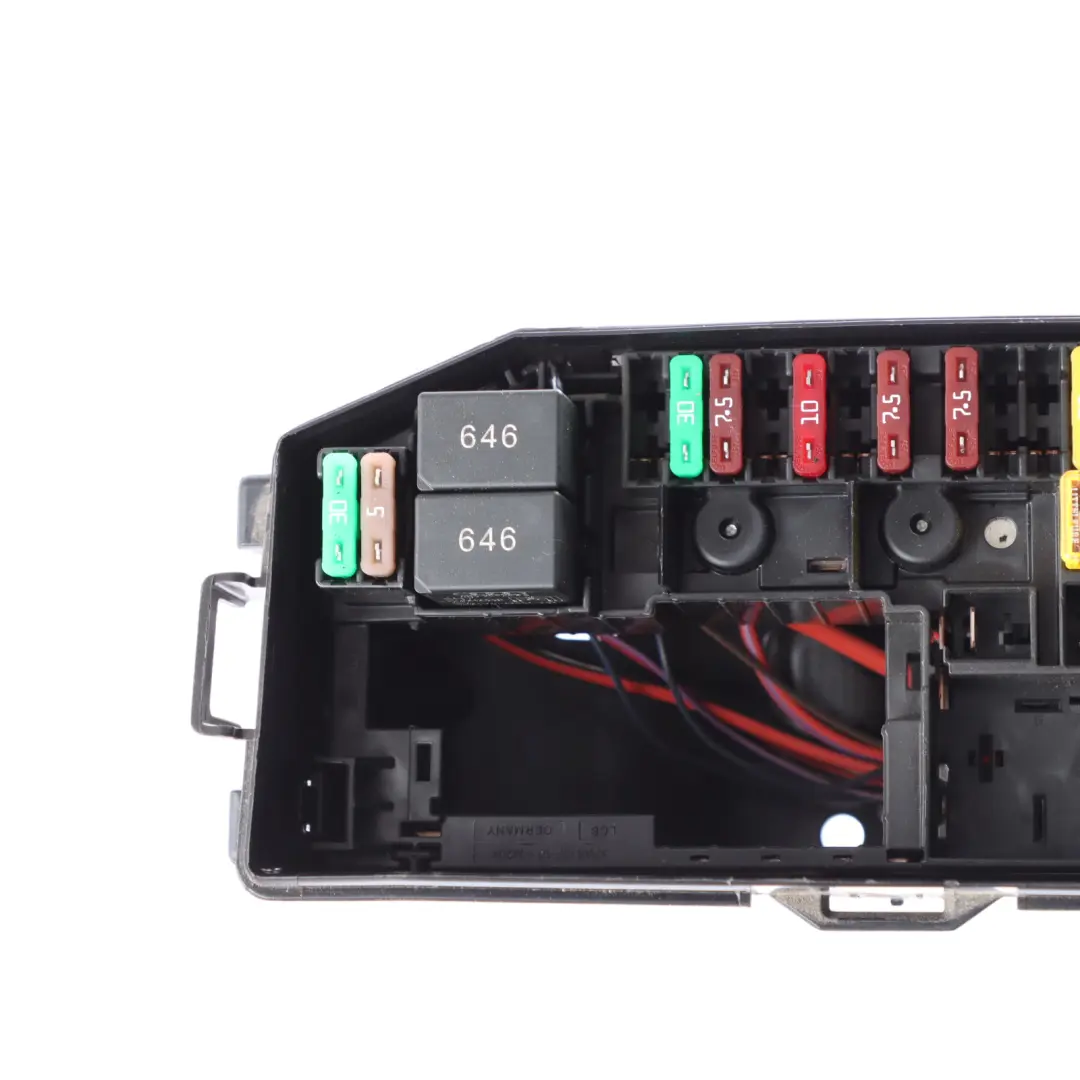 Mk5 Fuse Box Control Module Relay Box to Audi A1 8X Seat Ibiza with Part number 2Q0941828E Audi A1 8X Seat Ibiza Mk5 Fuse Box Control Module Relay Box - SKU 2Q0941828E - Part number 2Q0941828E