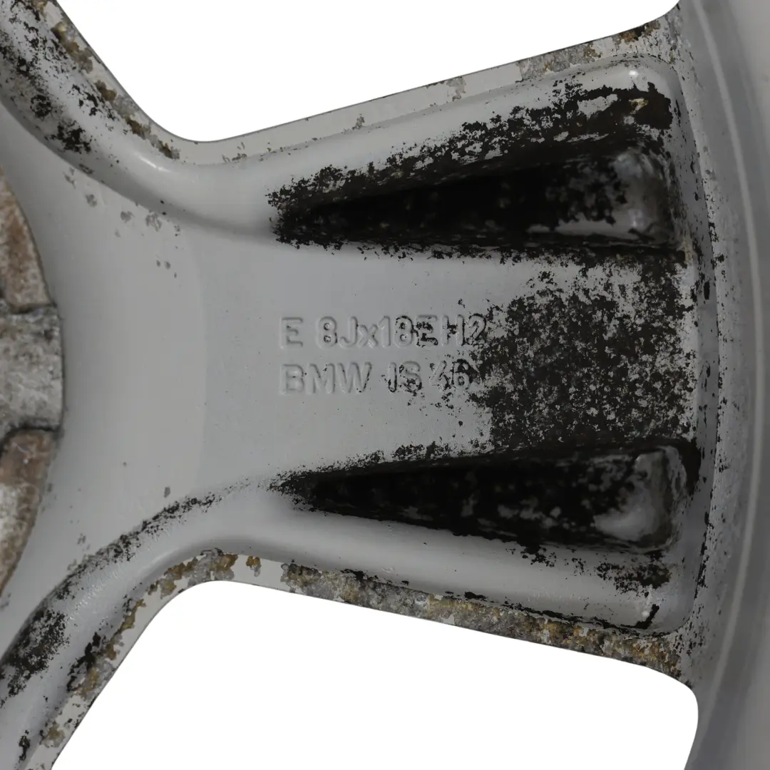 Cerchio In Lega Spider Spoke 143 18" ET:46 8J per BMW X3 E83 con numero di parte 3411524 BMW X3 E83 Cerchio In Lega Spider Spoke 143 18" ET:46 8J - SKU 3411524-1 - Numero di parte 3411524