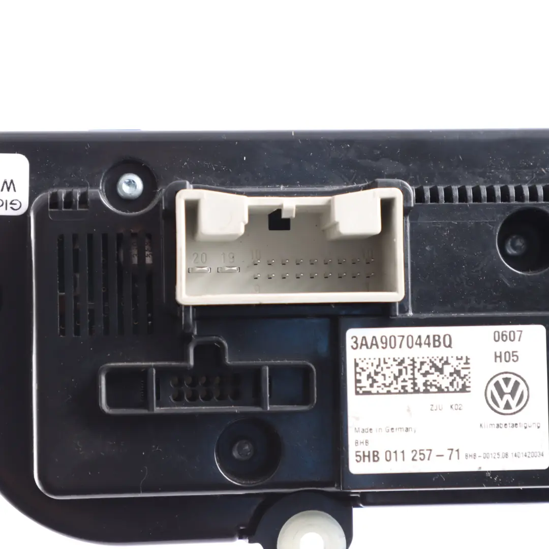 VW Passat B7 A/C Air Conditioning Panel Climate Control Switch Panel - SKU 3AA907044BQ - Part number 3AA907044BQ