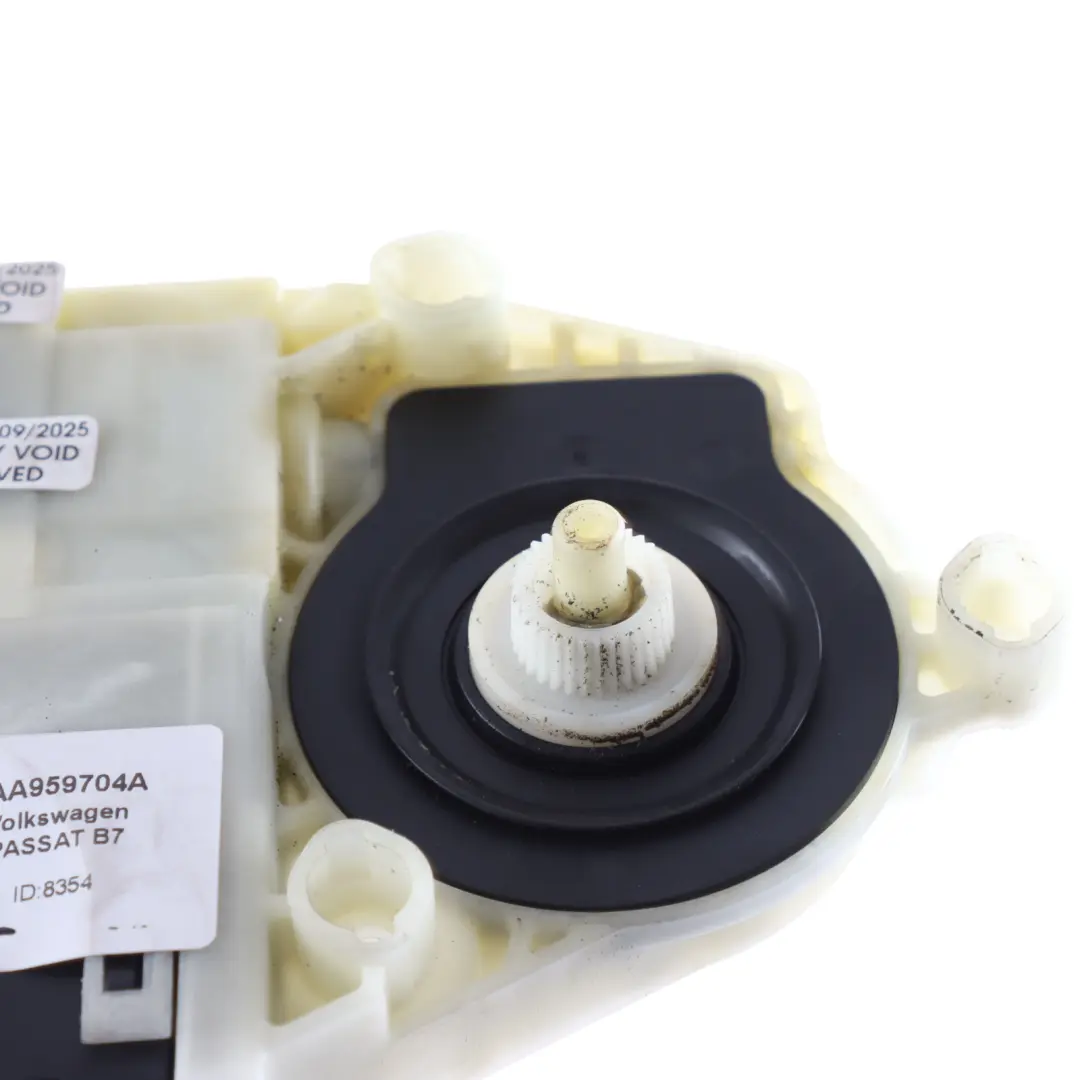 Window Electric Motor Right O/S to VW Volkswagen Passat B7 Rear with Part number 3AA959704A VW Volkswagen Passat B7 Rear Window Electric Motor Right O/S - SKU 3AA959704A - Part number 3AA959704A