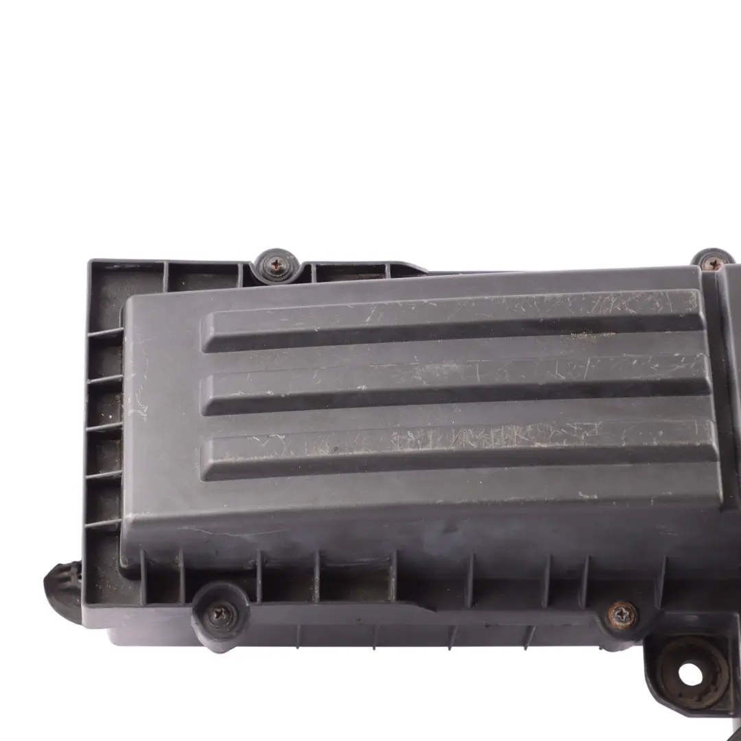Filter Housing Trim Box Diesel Engine to Volkswagen Caddy Maxi Air with Part number 3C0129607AF Volkswagen Caddy Maxi Air Filter Housing Trim Box Diesel Engine - SKU 3C0129607AF - Part number 3C0129607AF