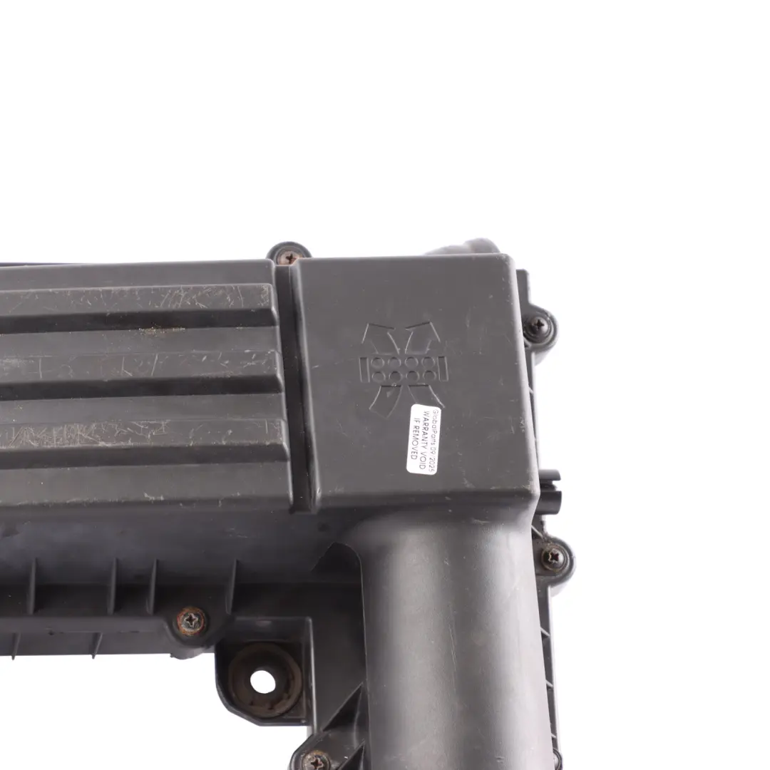 Filter Housing Trim Box Diesel Engine to Volkswagen Caddy Maxi Air with Part number 3C0129607AF Volkswagen Caddy Maxi Air Filter Housing Trim Box Diesel Engine - SKU 3C0129607AF - Part number 3C0129607AF