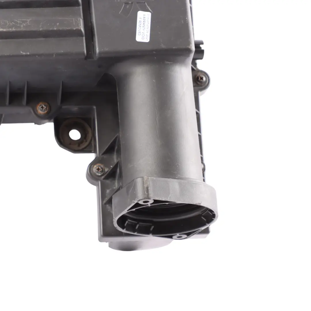 Filter Housing Trim Box Diesel Engine to Volkswagen Caddy Maxi Air with Part number 3C0129607AF Volkswagen Caddy Maxi Air Filter Housing Trim Box Diesel Engine - SKU 3C0129607AF - Part number 3C0129607AF