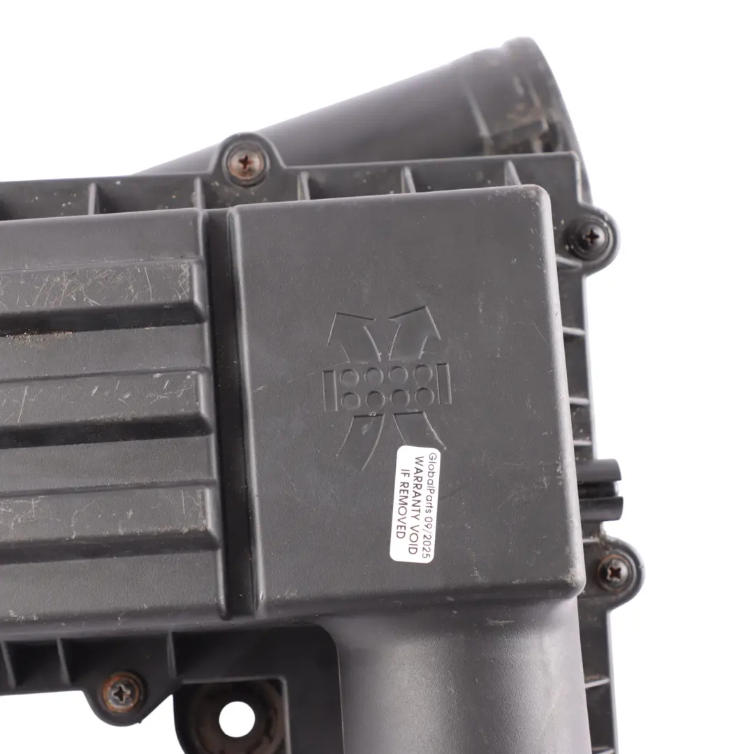 Filter Housing Trim Box Diesel Engine to Volkswagen Caddy Maxi Air with Part number 3C0129607AF Volkswagen Caddy Maxi Air Filter Housing Trim Box Diesel Engine - SKU 3C0129607AF - Part number 3C0129607AF