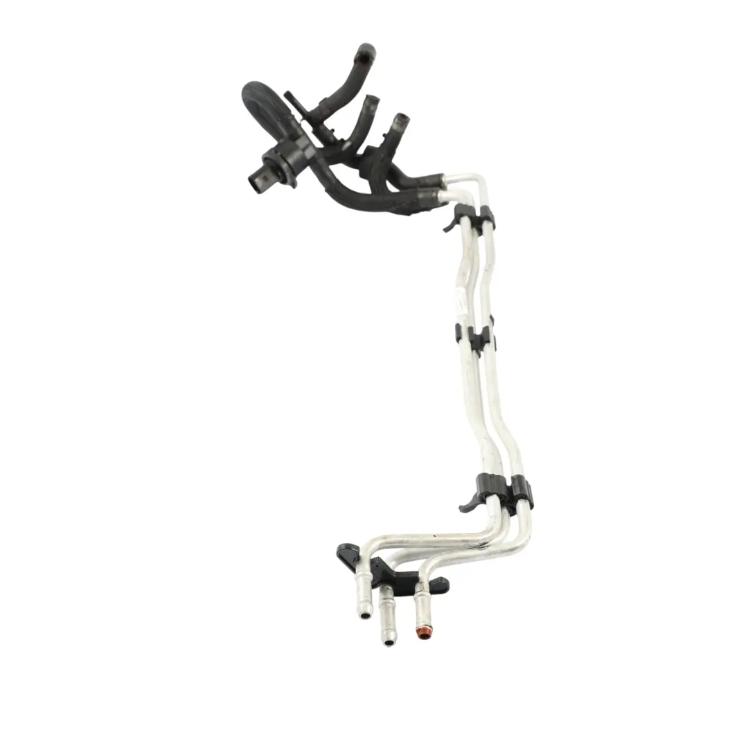 Mk5 Audi A3 8P Wąż Rura Przewód Paliwowy 2.0 TDI do VW Golf o numerze 3C0130308E VW Golf Mk5 Audi A3 8P Wąż Rura Przewód Paliwowy 2.0 TDI - SKU 3C0130308E - Numer Części 3C0130308E