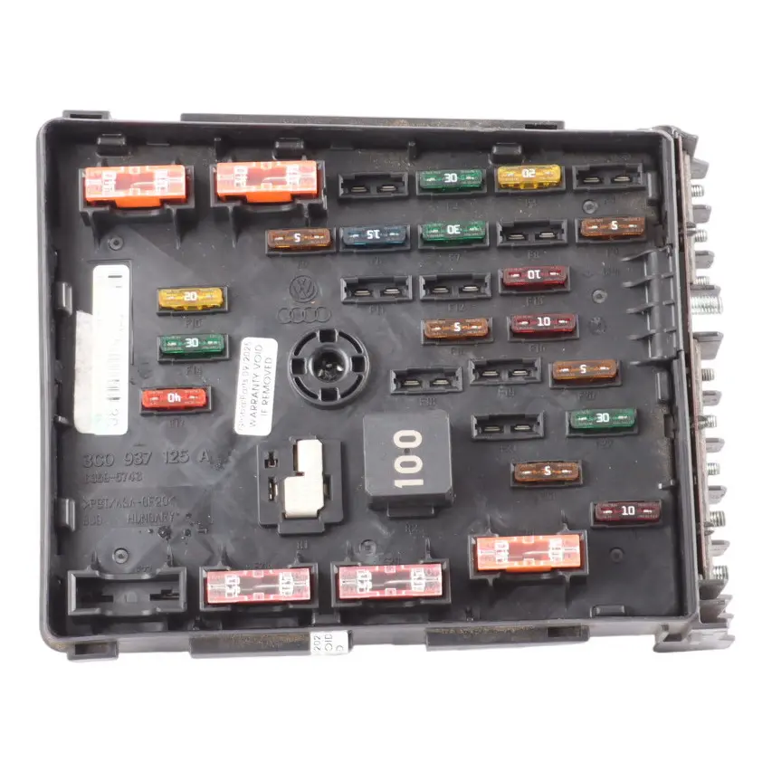 Boîtier Relais Fusibles Compartiment Moteur Borne pour VW Volkswagen 5N B7 à propos du numéro de pièce 3C0937125A VW Volkswagen 5N B7 Boîtier Relais Fusibles Compartiment Moteur Borne - SKU 3C0937125A-1 - Numéro de pièce 3C0937125A