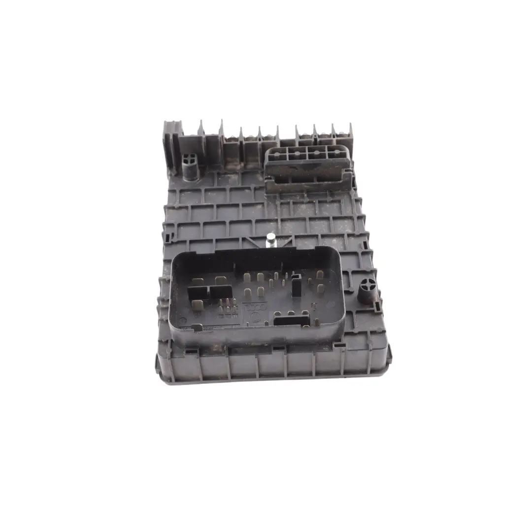 Boîtier Relais Fusibles Compartiment Moteur Borne pour VW Volkswagen 5N B7 à propos du numéro de pièce 3C0937125A VW Volkswagen 5N B7 Boîtier Relais Fusibles Compartiment Moteur Borne - SKU 3C0937125A-1 - Numéro de pièce 3C0937125A